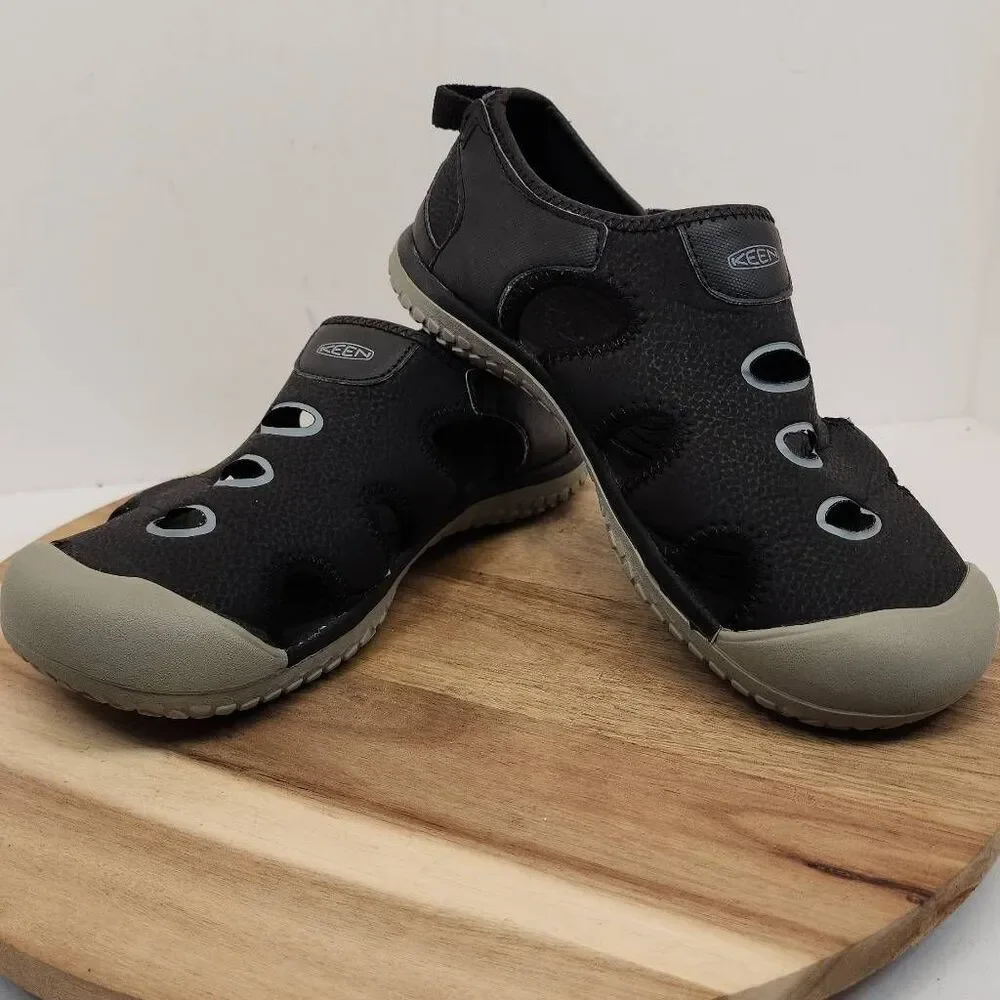 KEEN Stingray Mens Water Sandals Size 6 Black Gray